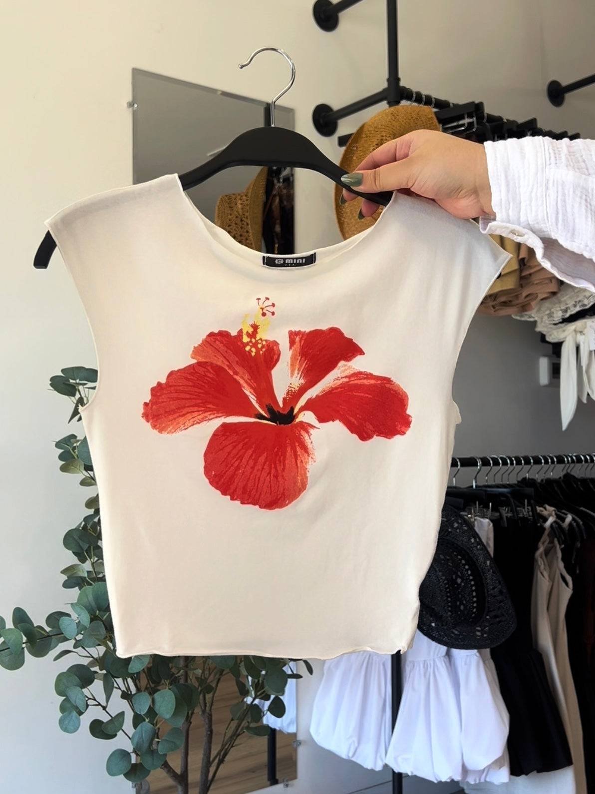 Hibiscus baby tee