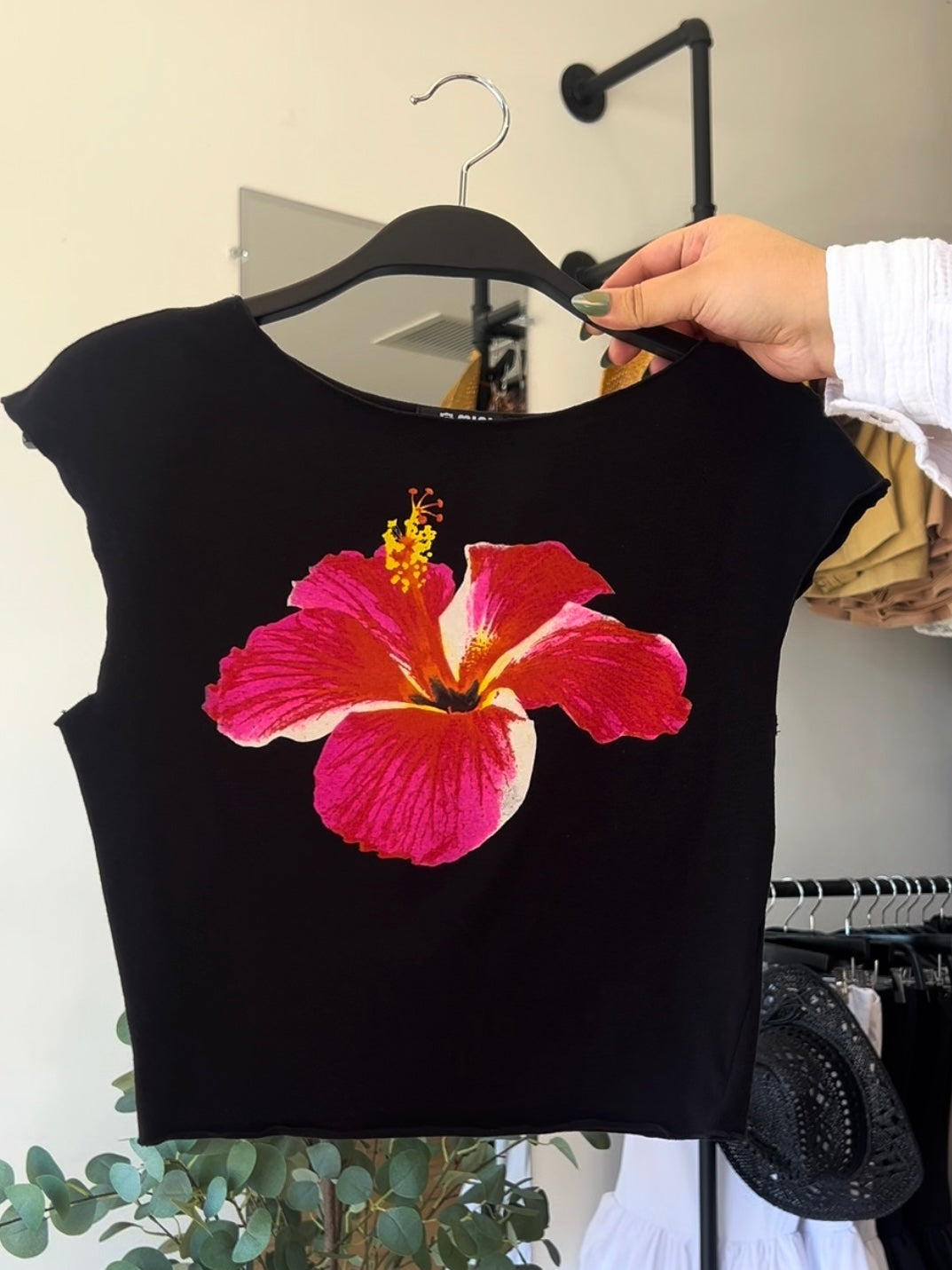 Hibiscus baby tee