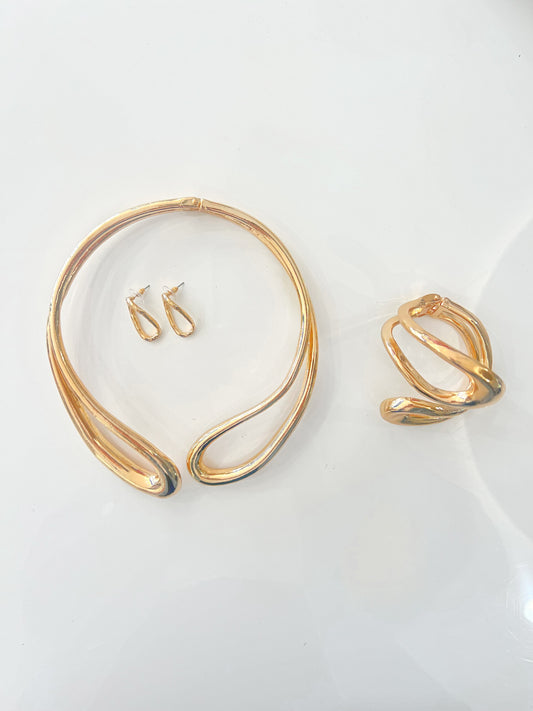 Asymmetrical Necklace Set