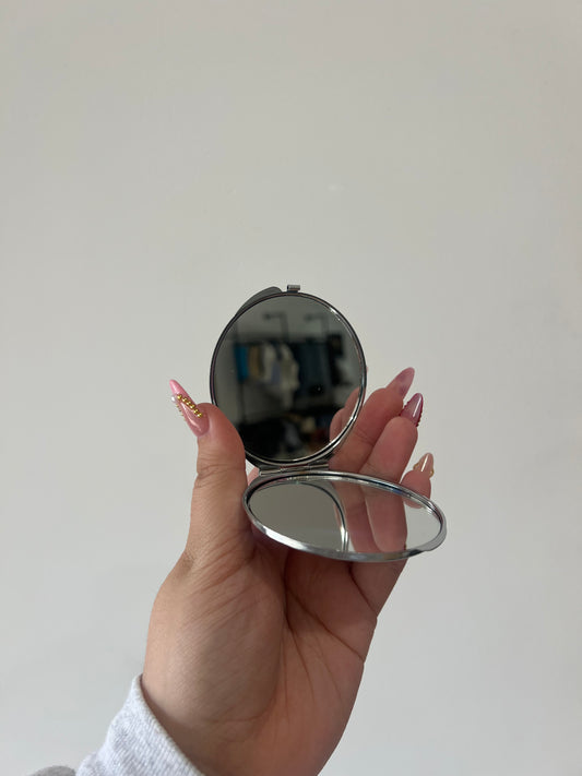 Compact Mirror
